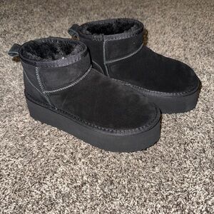 Black Dream Pairs boots